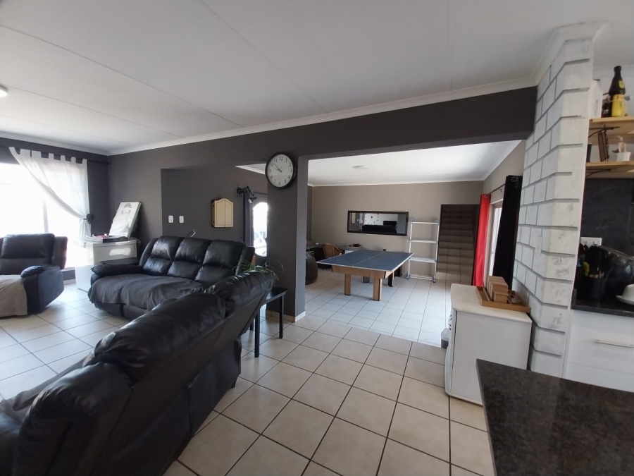 3 Bedroom Property for Sale in Risana Gauteng