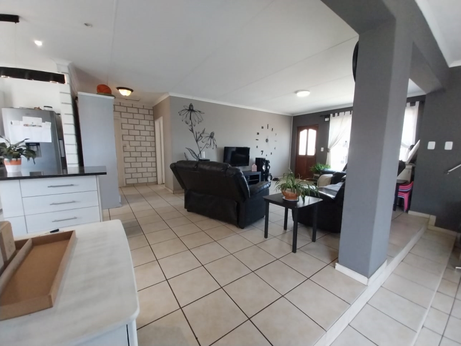 3 Bedroom Property for Sale in Risana Gauteng