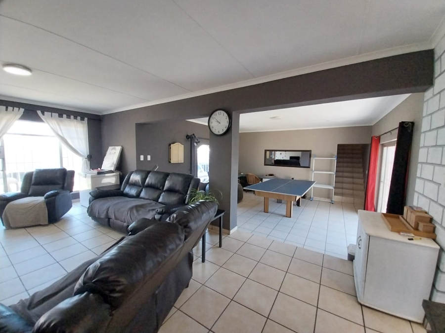 3 Bedroom Property for Sale in Risana Gauteng