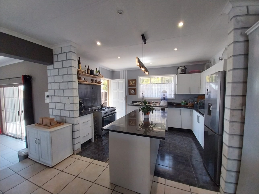 3 Bedroom Property for Sale in Risana Gauteng