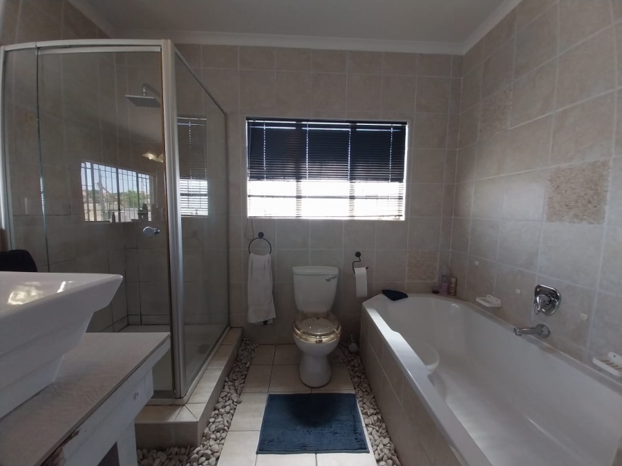 3 Bedroom Property for Sale in Risana Gauteng