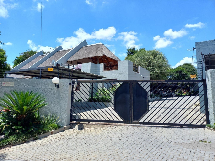 To Let 2 Bedroom Property for Rent in Sharonlea Gauteng