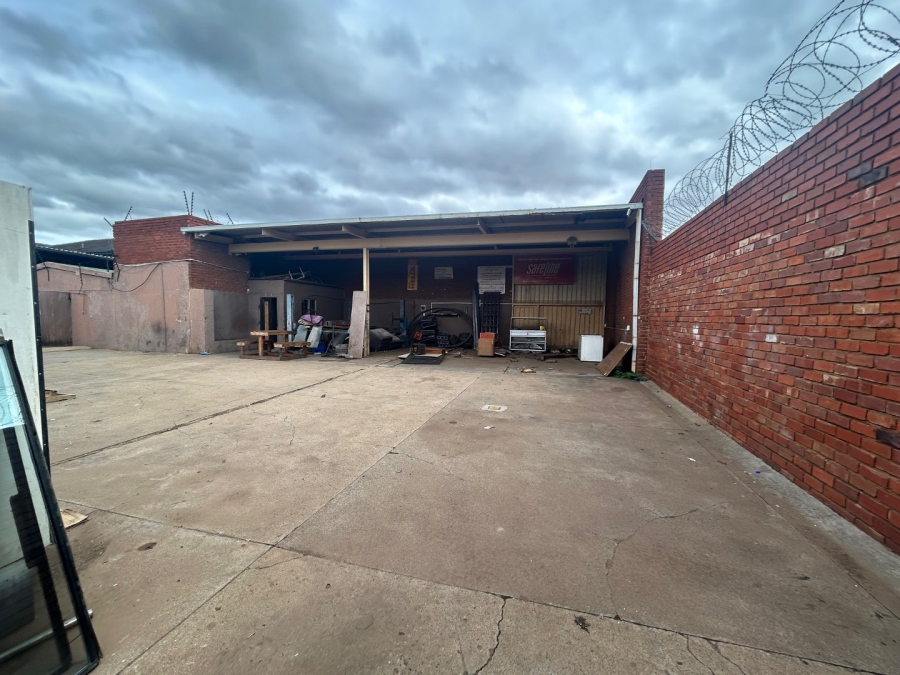 Commercial Property for Sale in Kirkney Gauteng