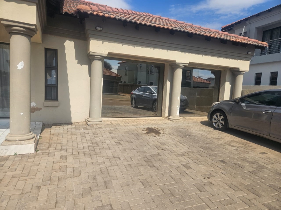 3 Bedroom Property for Sale in The Orchards Gauteng