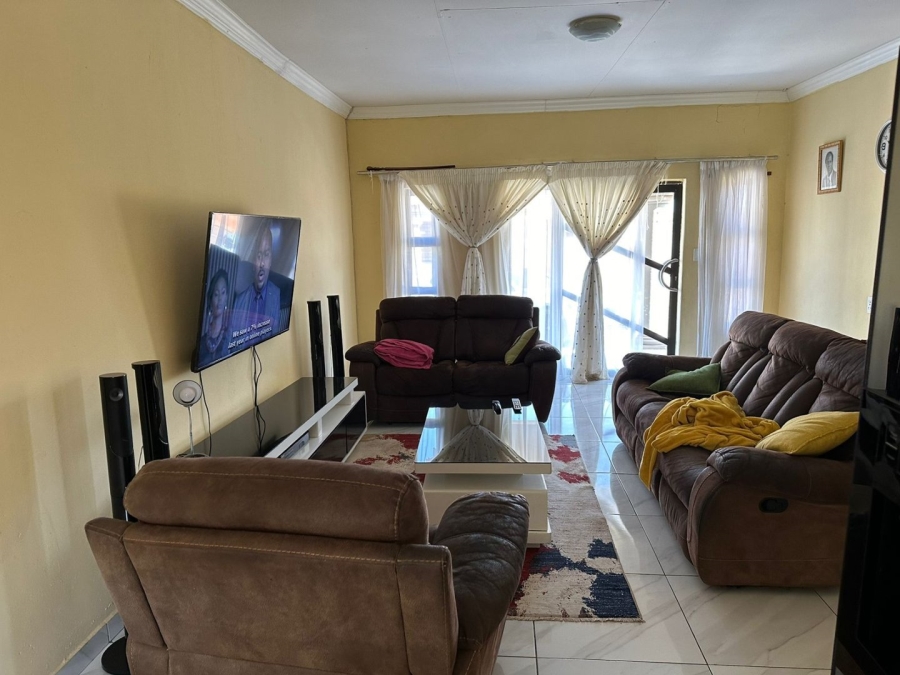 3 Bedroom Property for Sale in The Orchards Gauteng