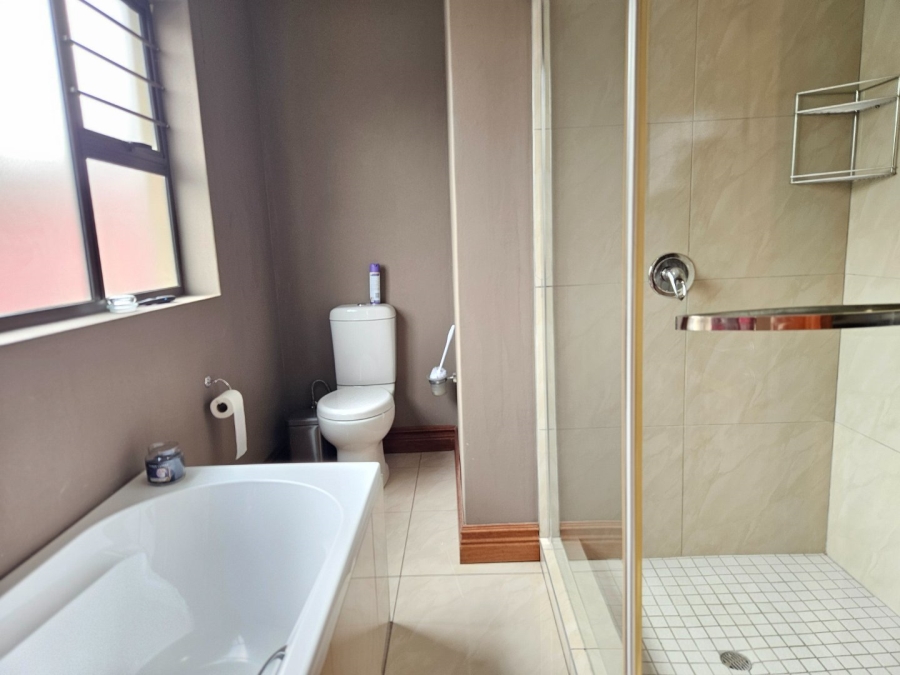 To Let 4 Bedroom Property for Rent in Randpark Ridge Gauteng