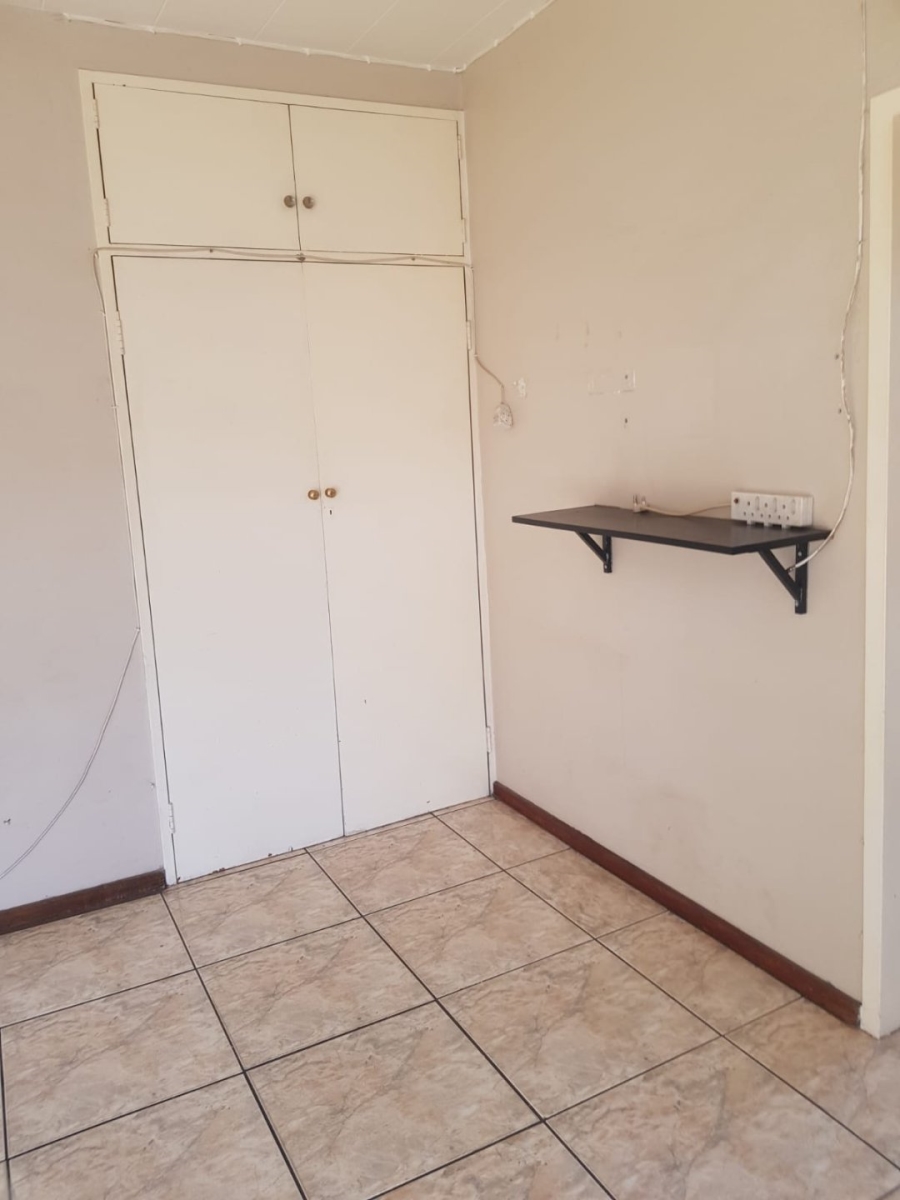 To Let 1 Bedroom Property for Rent in Witfield Gauteng