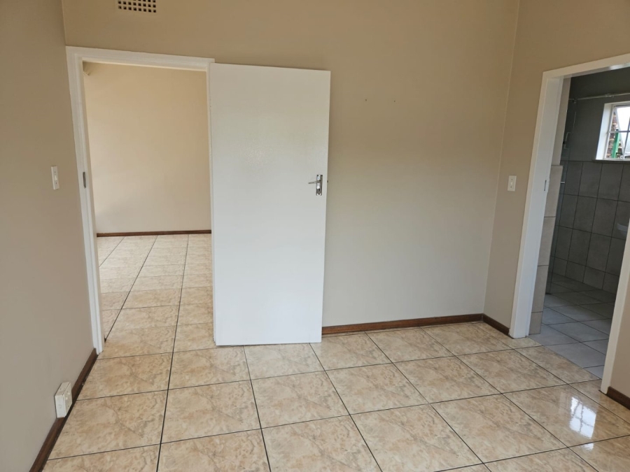 To Let 1 Bedroom Property for Rent in Witfield Gauteng