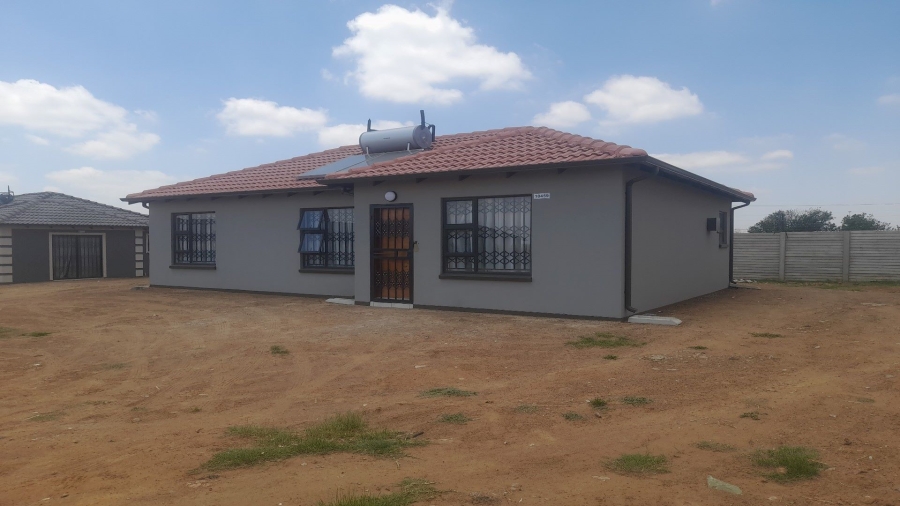 3 Bedroom Property for Sale in Crystal Park Gauteng