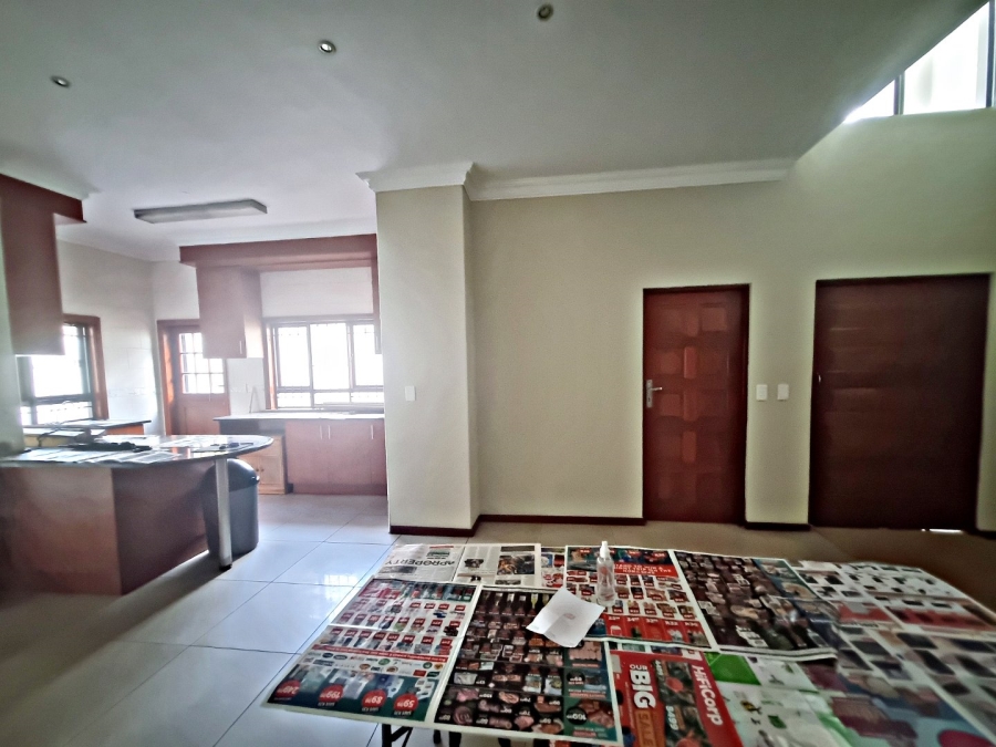 To Let 2 Bedroom Property for Rent in Bedfordview Gauteng