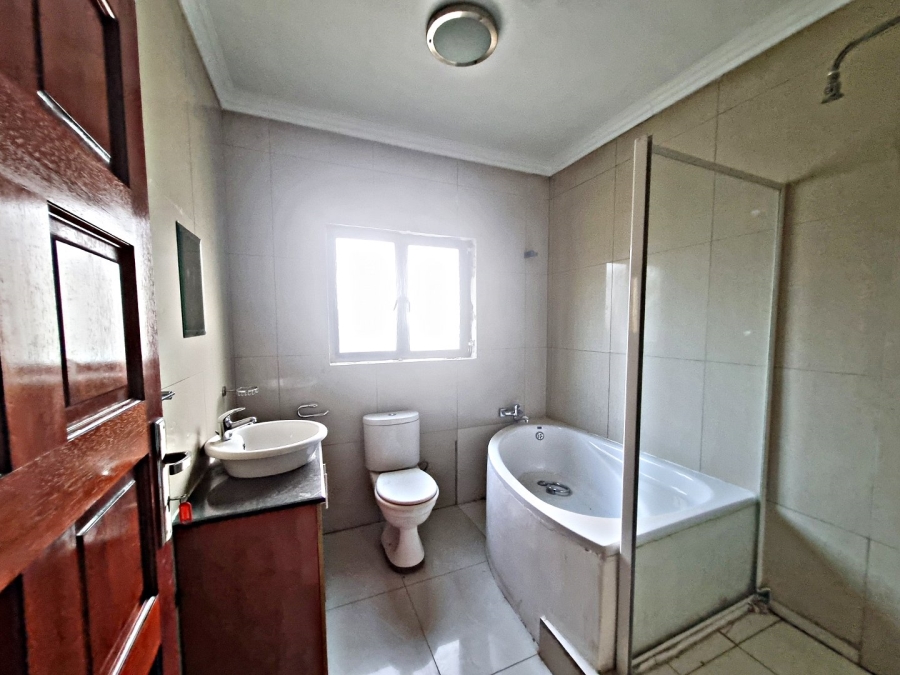 To Let 2 Bedroom Property for Rent in Bedfordview Gauteng