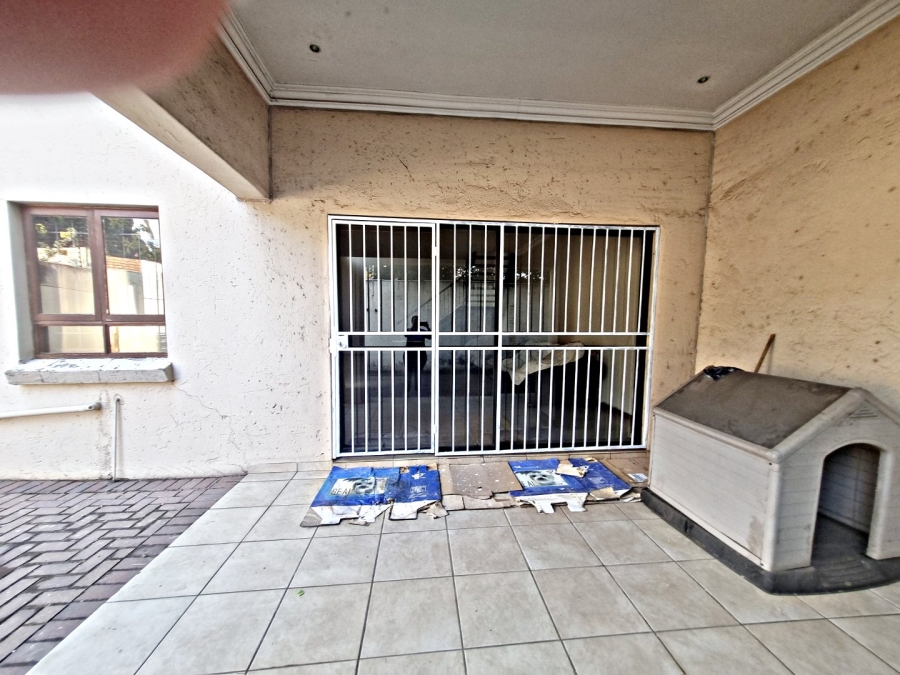 To Let 2 Bedroom Property for Rent in Bedfordview Gauteng