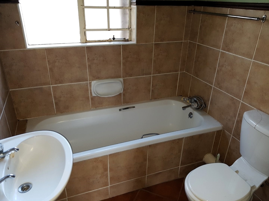 To Let 2 Bedroom Property for Rent in Boardwalk Villas Gauteng