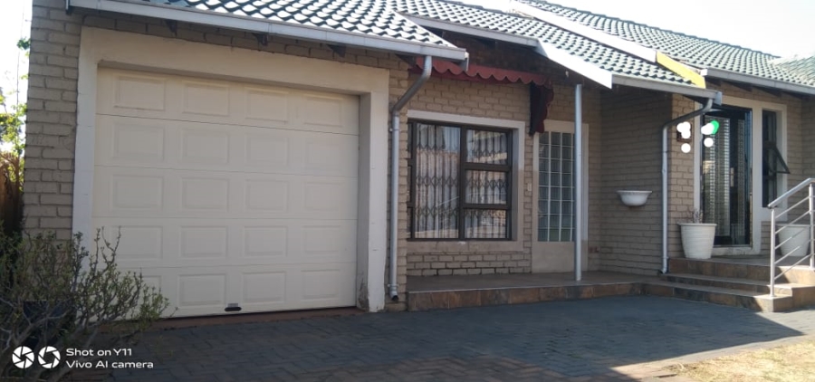 3 Bedroom Property for Sale in Leondale Gauteng