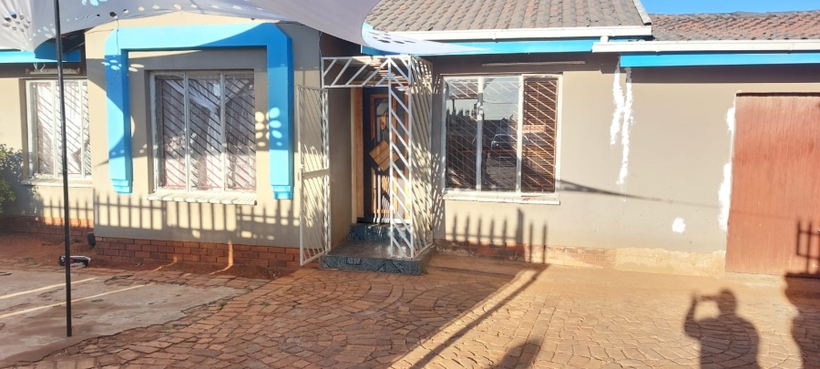 3 Bedroom Property for Sale in Lenasia Ext 13 Gauteng