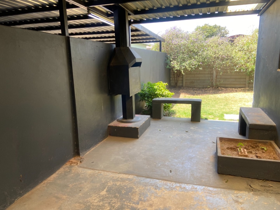 To Let 3 Bedroom Property for Rent in Krugersdorp West Gauteng