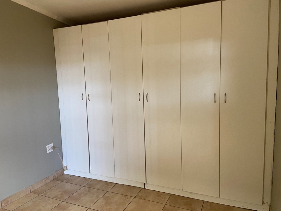 To Let 3 Bedroom Property for Rent in Krugersdorp West Gauteng