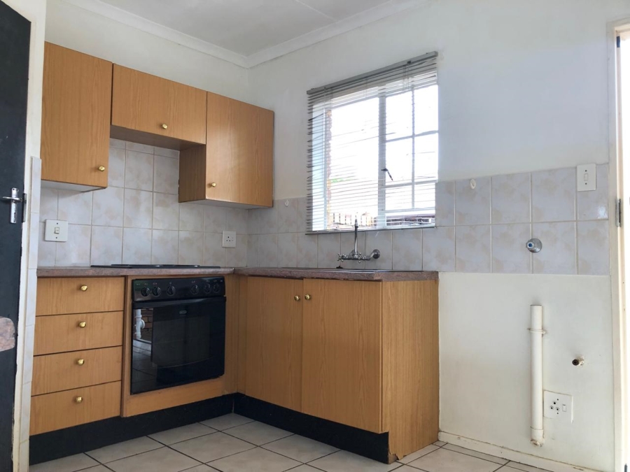 To Let 2 Bedroom Property for Rent in Amberfield Heights Gauteng