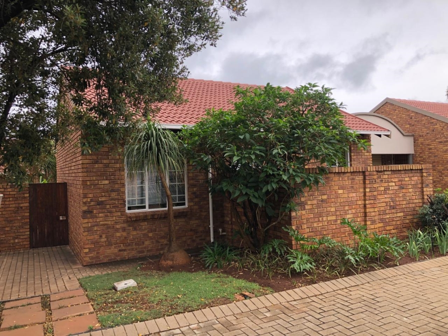 To Let 2 Bedroom Property for Rent in Amberfield Heights Gauteng