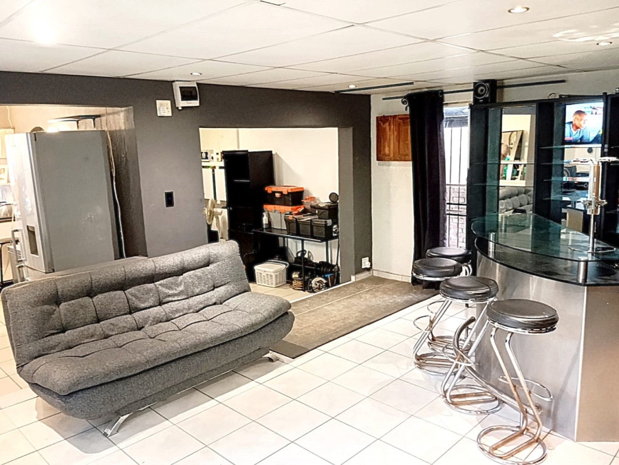 3 Bedroom Property for Sale in Wilgeheuwel Gauteng