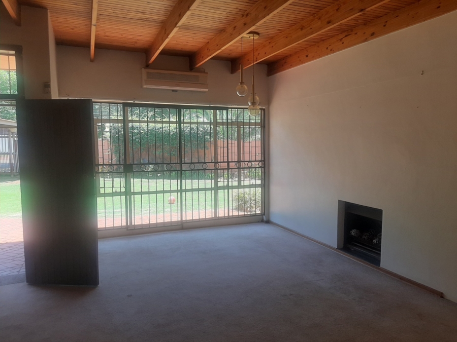 4 Bedroom Property for Sale in East Lynne Gauteng