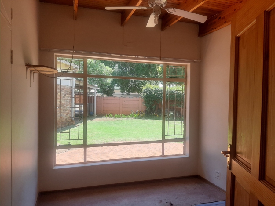 4 Bedroom Property for Sale in East Lynne Gauteng