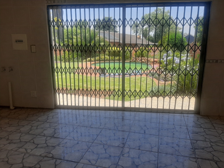 4 Bedroom Property for Sale in East Lynne Gauteng