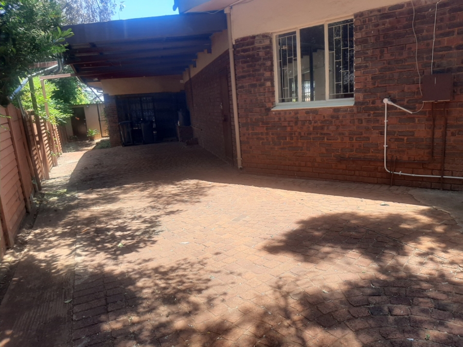 4 Bedroom Property for Sale in East Lynne Gauteng