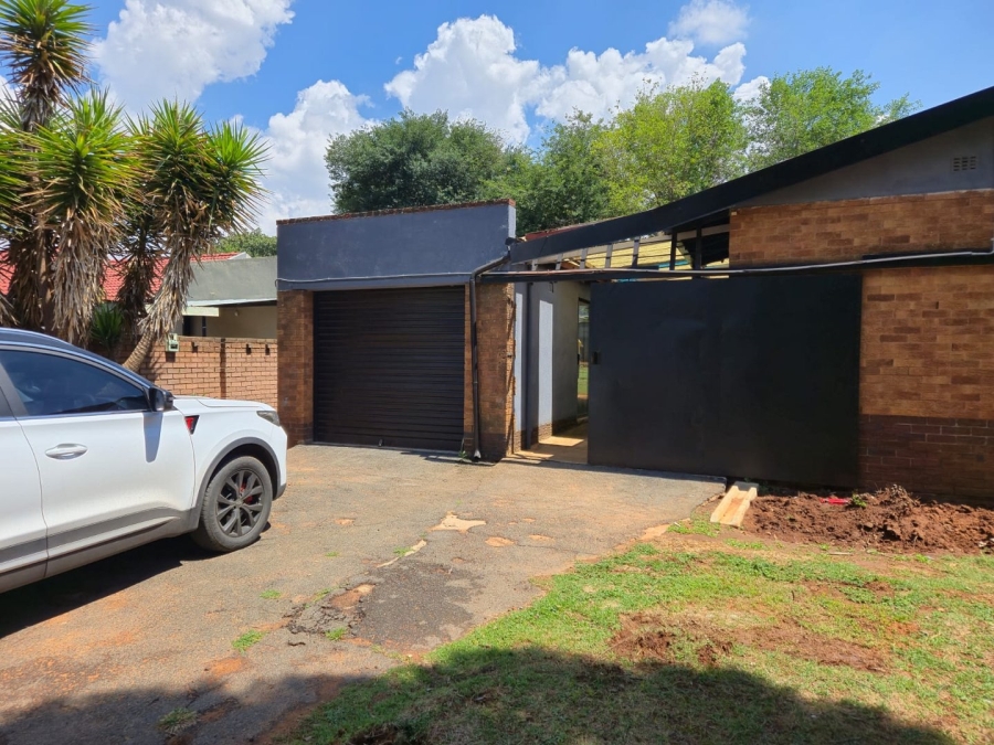 3 Bedroom Property for Sale in Elspark Gauteng