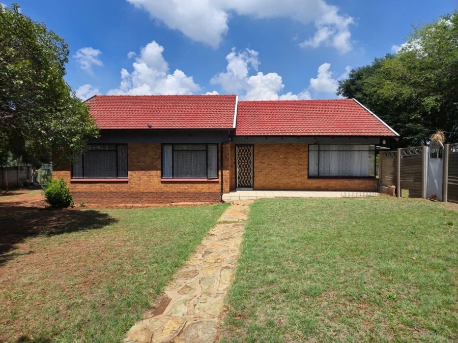 3 Bedroom Property for Sale in Elspark Gauteng