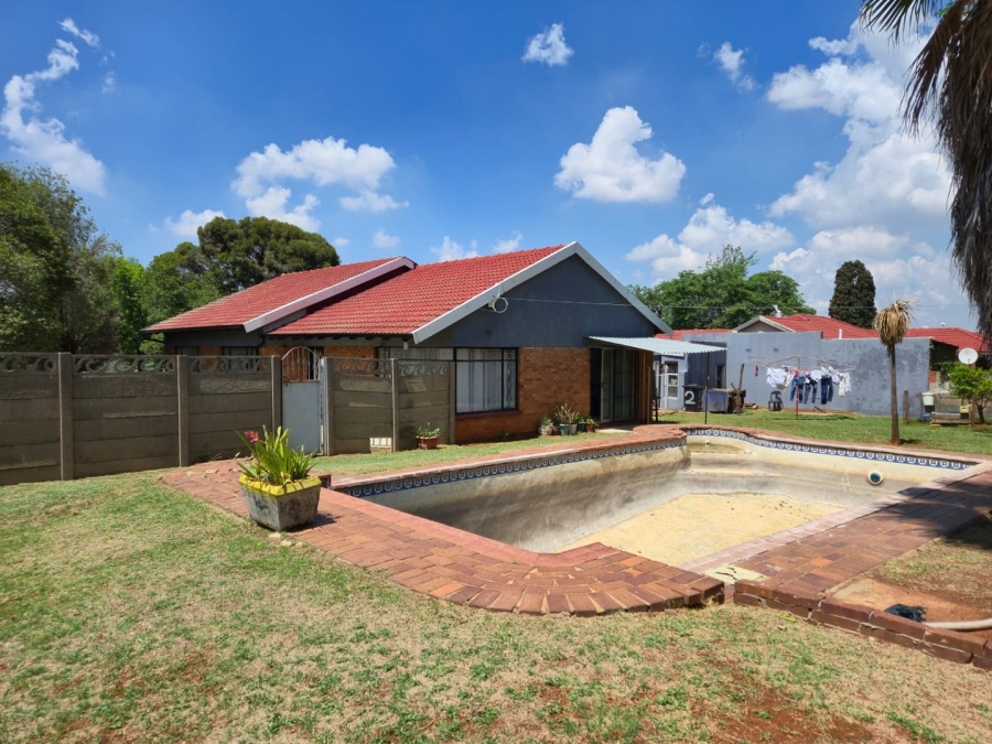 3 Bedroom Property for Sale in Elspark Gauteng