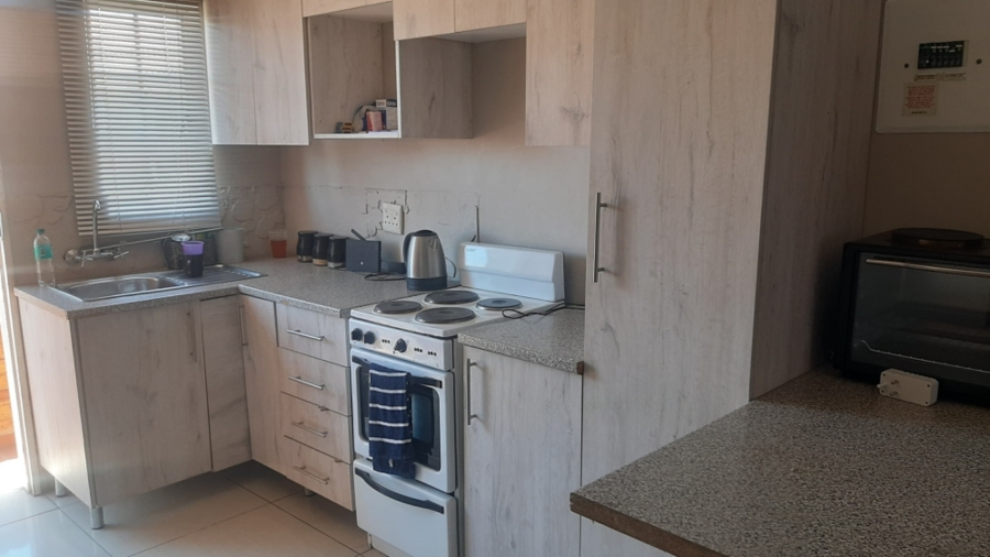 1 Bedroom Property for Sale in Lotus Gardens Gauteng