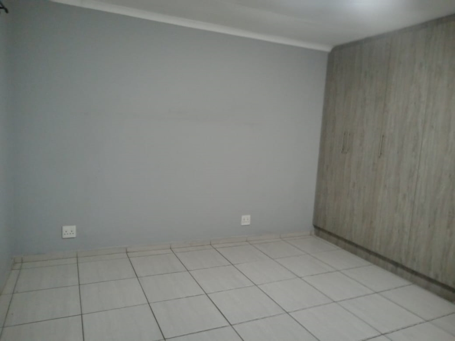 To Let 3 Bedroom Property for Rent in Naturena Gauteng