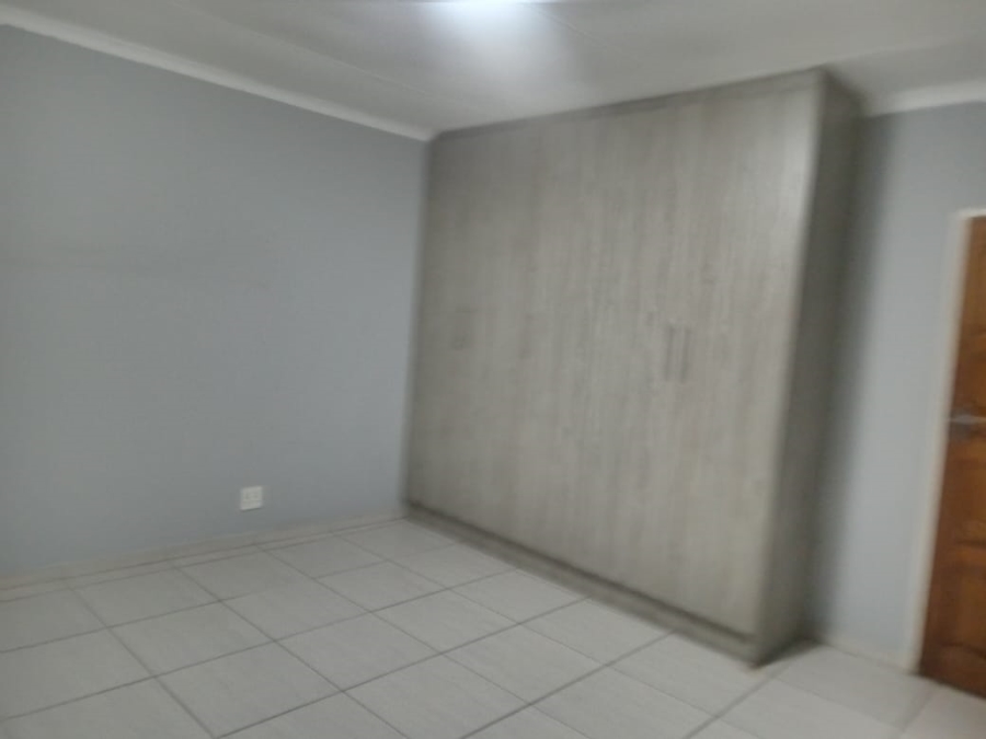 To Let 3 Bedroom Property for Rent in Naturena Gauteng