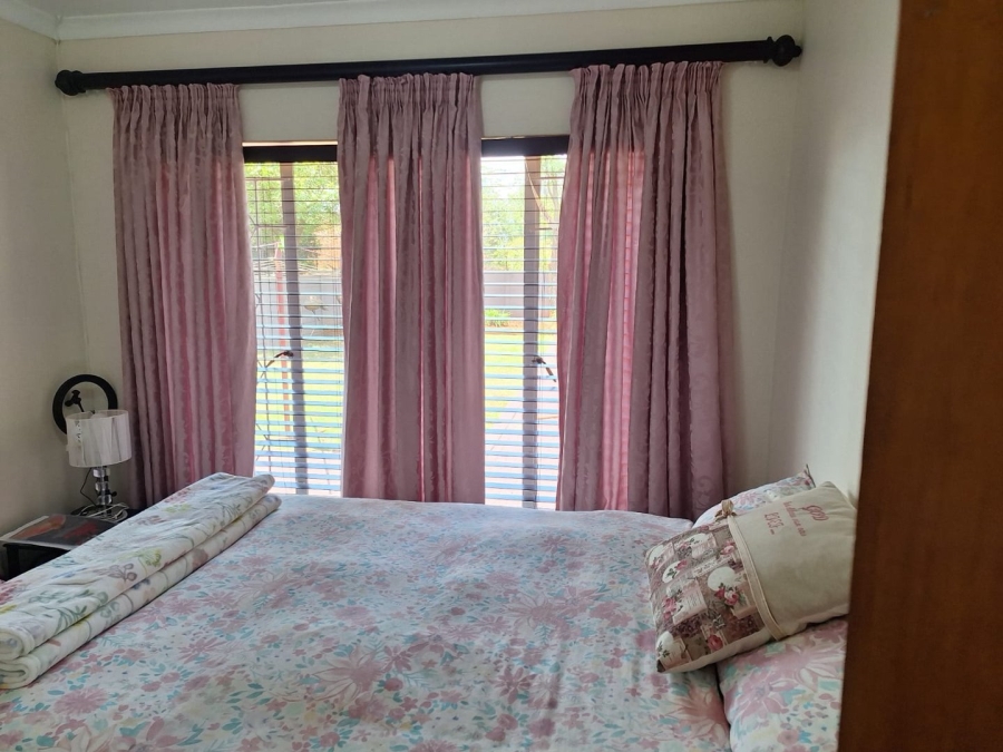 3 Bedroom Property for Sale in Westonaria Gauteng