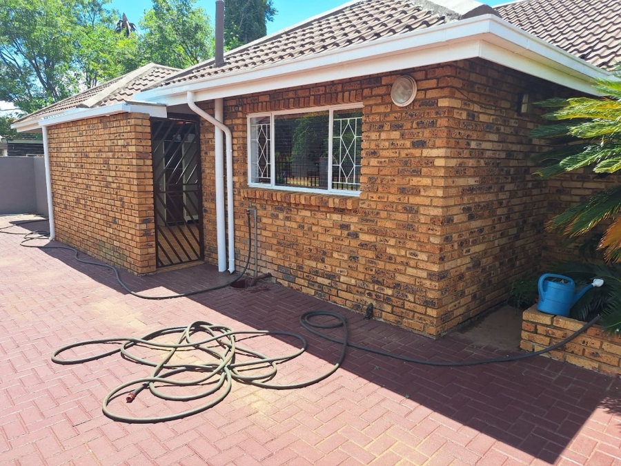 3 Bedroom Property for Sale in Westonaria Gauteng