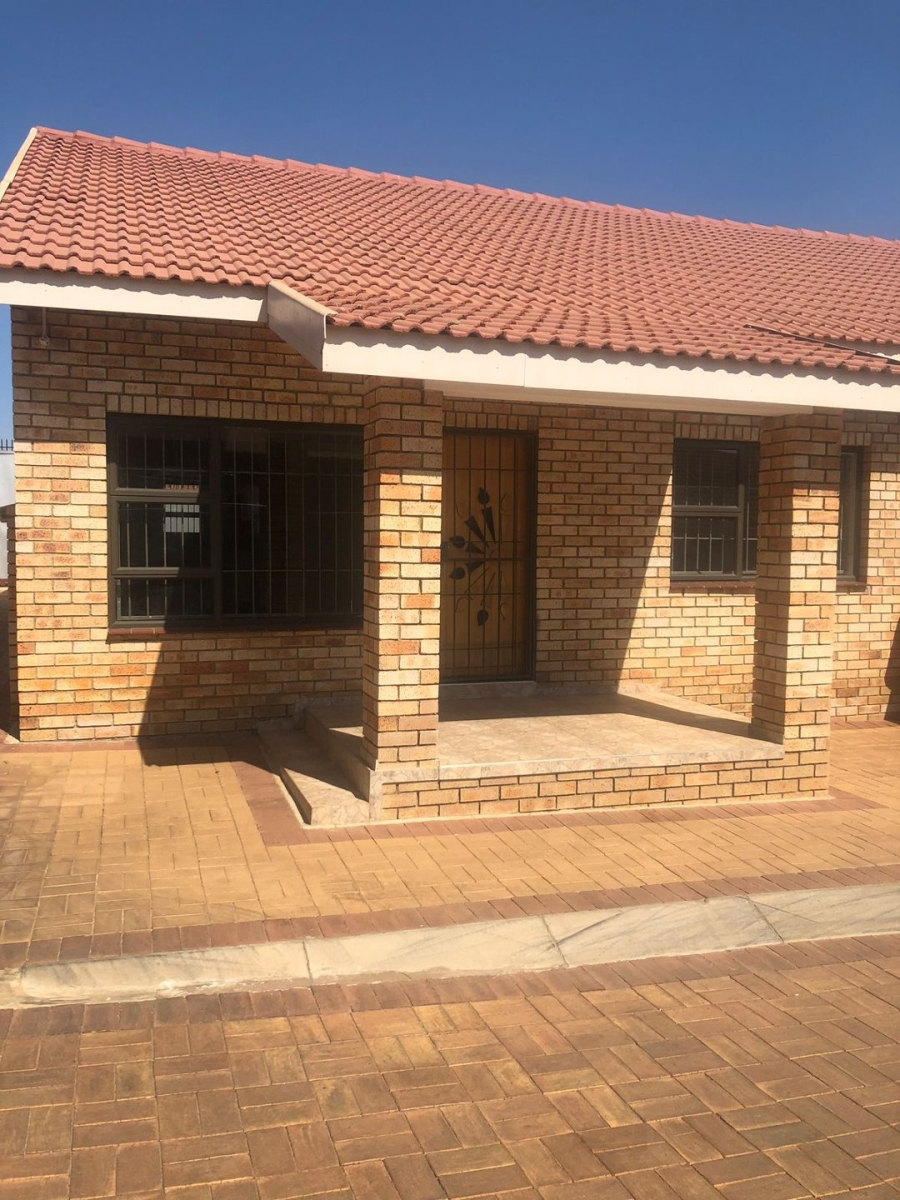 To Let 2 Bedroom Property for Rent in Lenasia South Gauteng