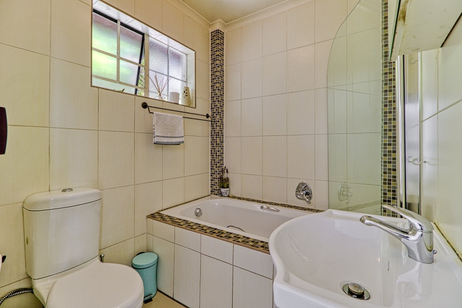 3 Bedroom Property for Sale in Bloubosrand Gauteng