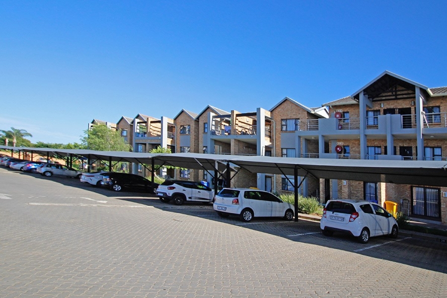 1 Bedroom Property for Sale in Rooihuiskraal North Gauteng