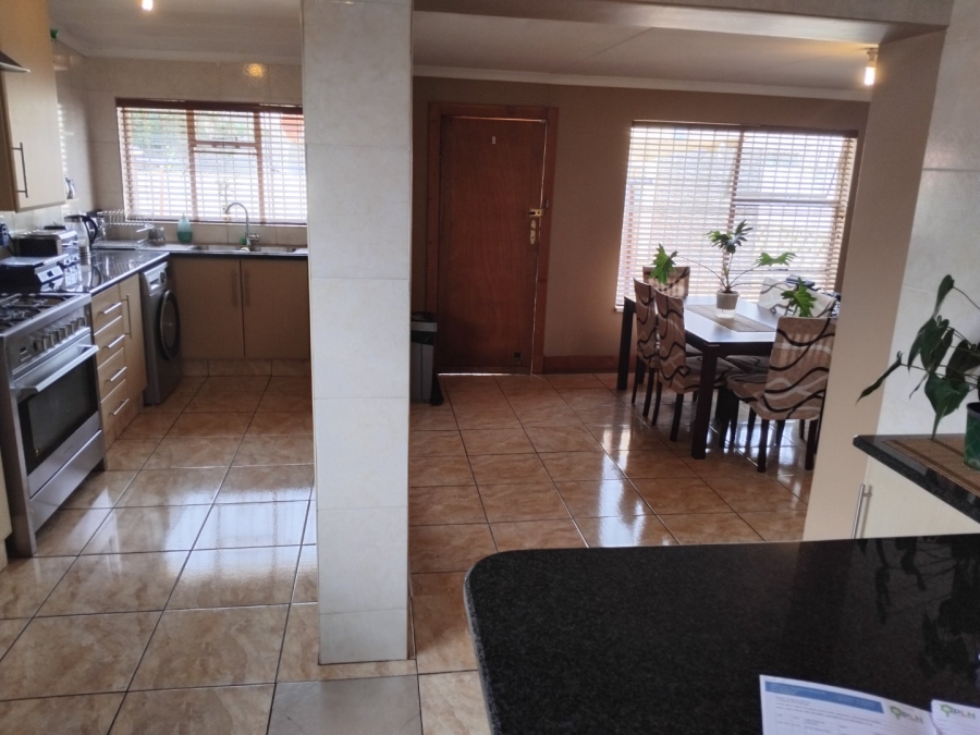 3 Bedroom Property for Sale in Primrose East Gauteng