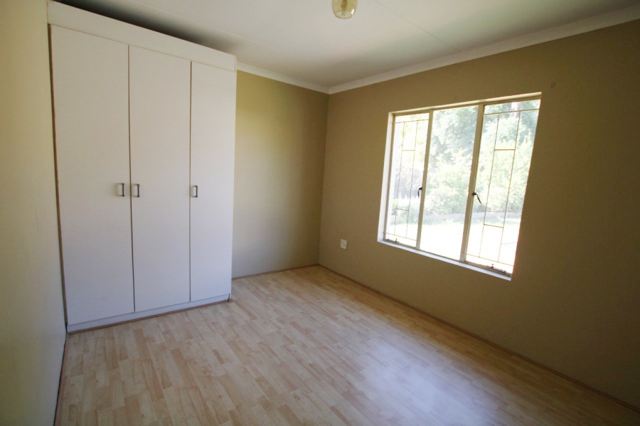 To Let 5 Bedroom Property for Rent in Eden Glen Gauteng