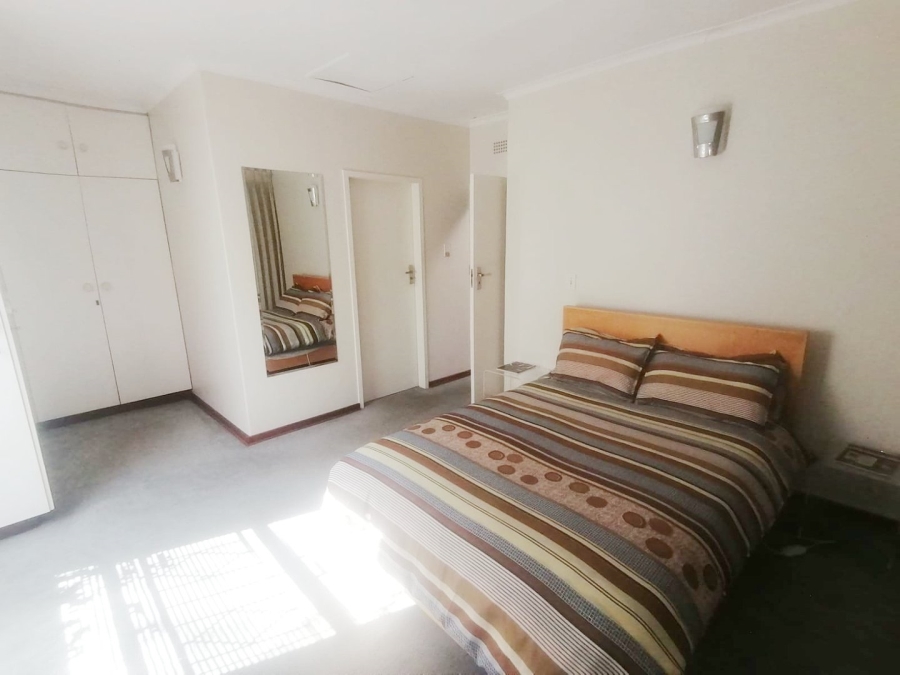 To Let 1 Bedroom Property for Rent in Bedfordview Gauteng