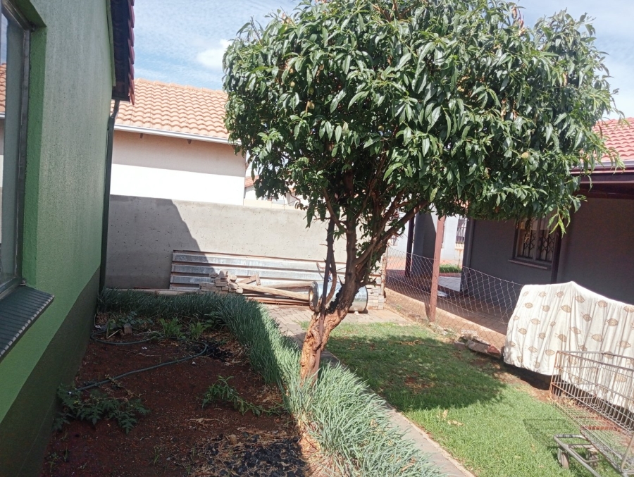 To Let 3 Bedroom Property for Rent in Windmill Park Gauteng