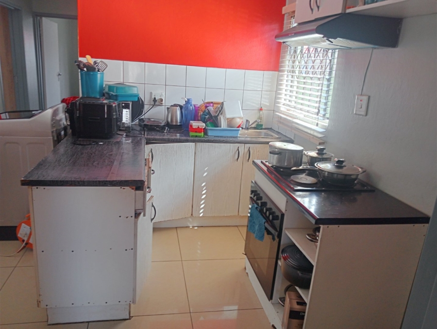 To Let 3 Bedroom Property for Rent in Windmill Park Gauteng