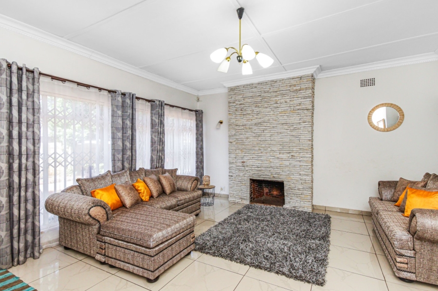 3 Bedroom Property for Sale in Birchleigh Gauteng