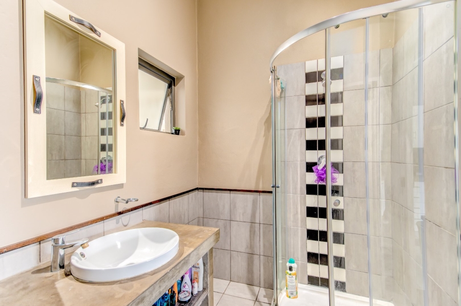 1 Bedroom Property for Sale in Fourways Gauteng