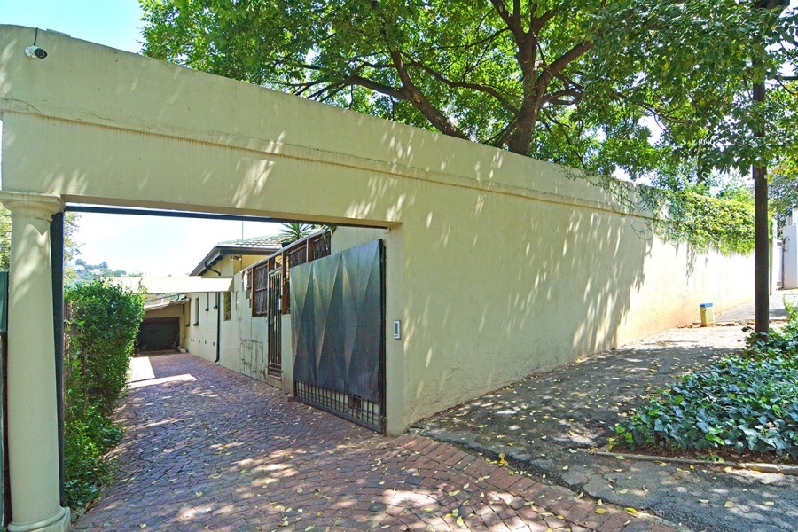 3 Bedroom Property for Sale in Orange Grove Gauteng