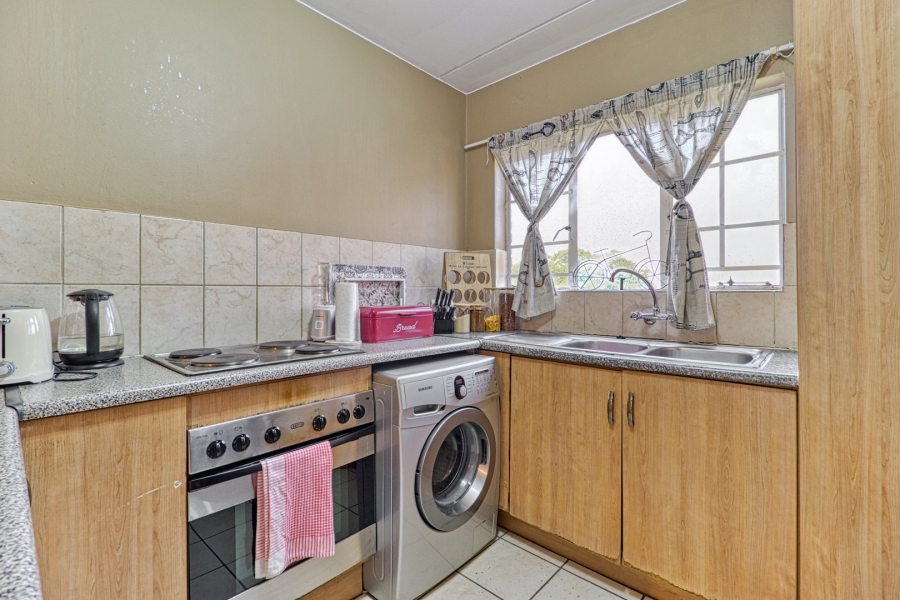 2 Bedroom Property for Sale in Halfway Gardens Gauteng