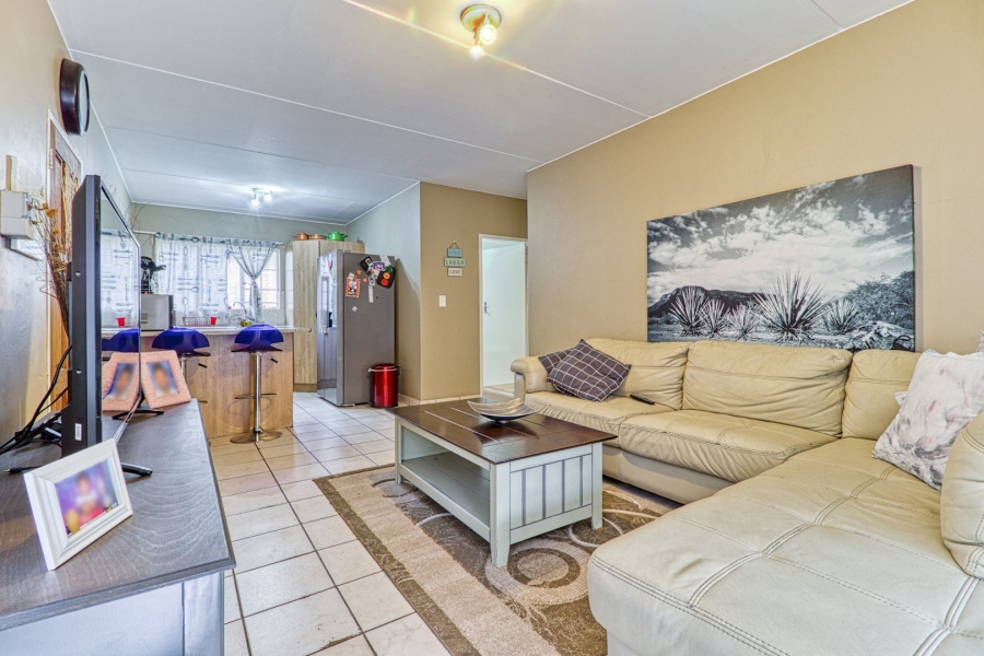 2 Bedroom Property for Sale in Halfway Gardens Gauteng