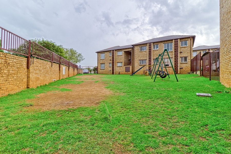 2 Bedroom Property for Sale in Halfway Gardens Gauteng